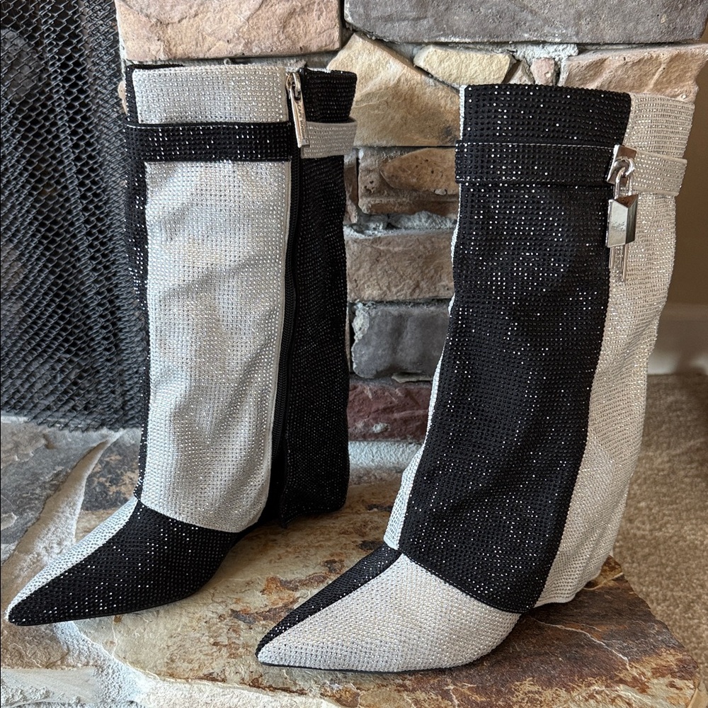 Cape Robbin Black and Gray Heeled Boots - Picture 8 of 15